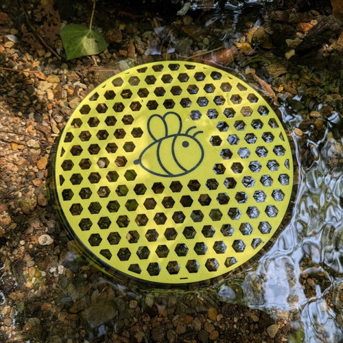 Abreuvoir à abeilles flottant pour bac d'eau modèle "L'Îlot" La Buse Qui File