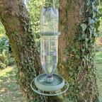 Abreuvoir à oiseaux pour bouteille d'eau et soda modèle "L'Oasis" La Buse Qui File