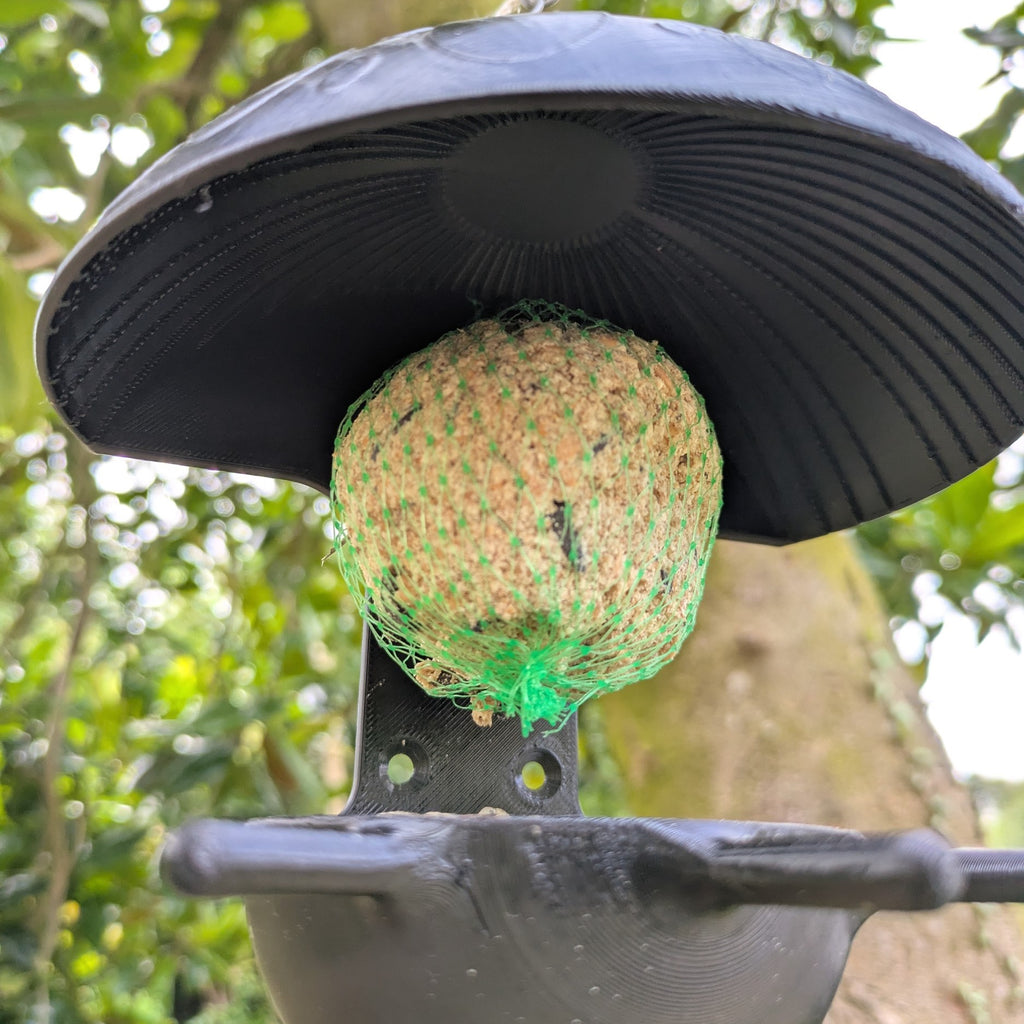 Mangeoire à oiseaux pour boule de graisse modèle champignon La Buse Qui File