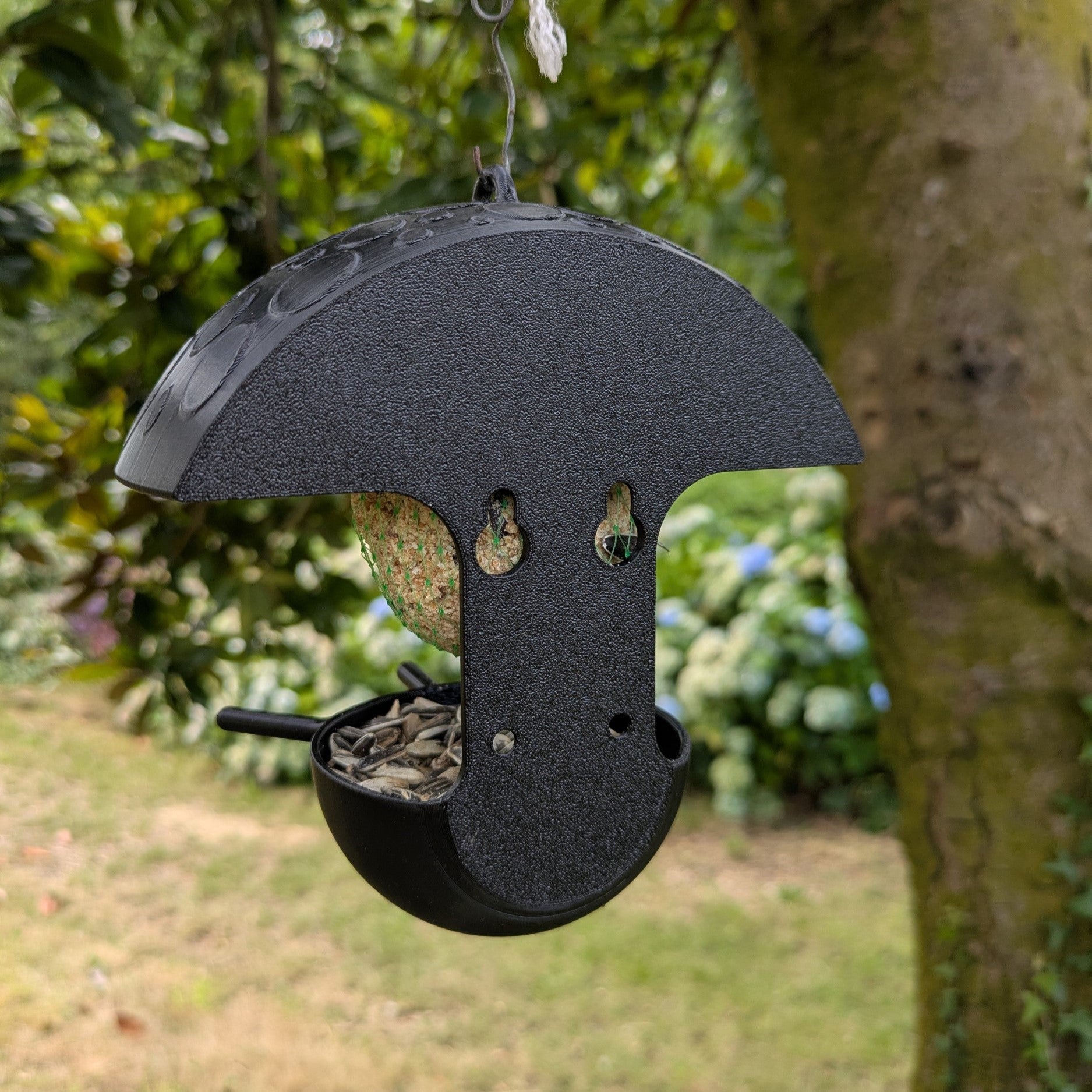 Mangeoire à oiseaux pour boule de graisse modèle champignon La Buse Qui File