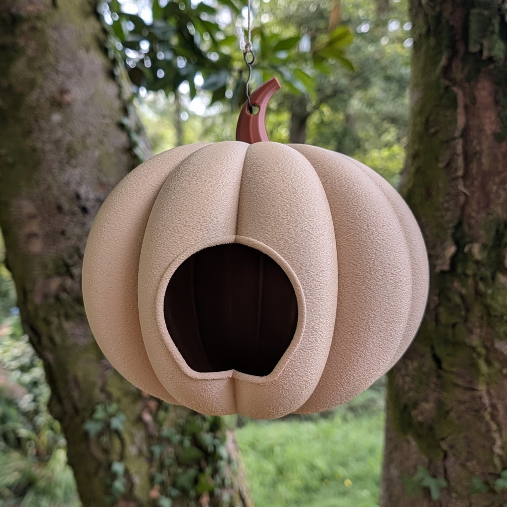 Mangeoire à oiseaux à suspendre "La Citrouille" – Artisanale & Éco-conçue