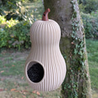 Mangeoire à oiseaux à suspendre design original - Le Butternut