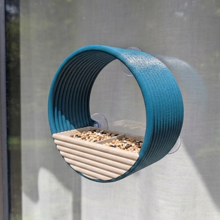Mangeoire à oiseaux pour fenêtre modèle hublot La Buse Qui File