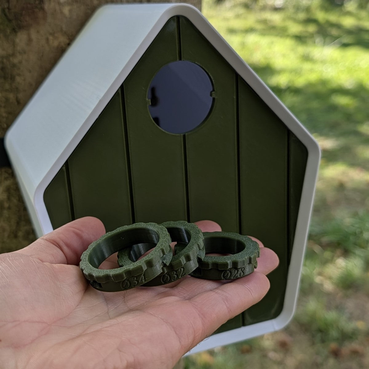 Nichoir à Oiseaux Le Pavillon avec Sangle - Conforme LPO La Buse Qui File