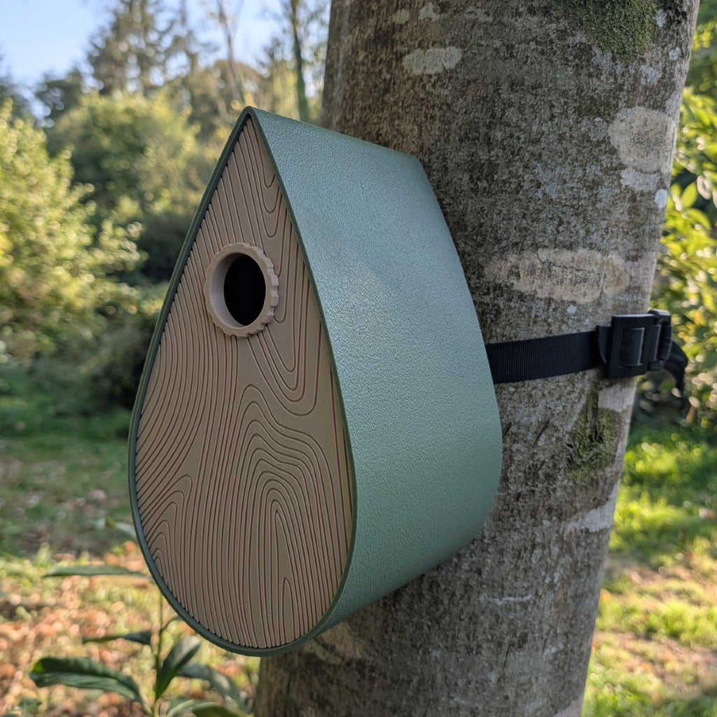 Nichoir à Oiseaux en plastique La Larme avec Sangle - Conforme LPO La Buse Qui File