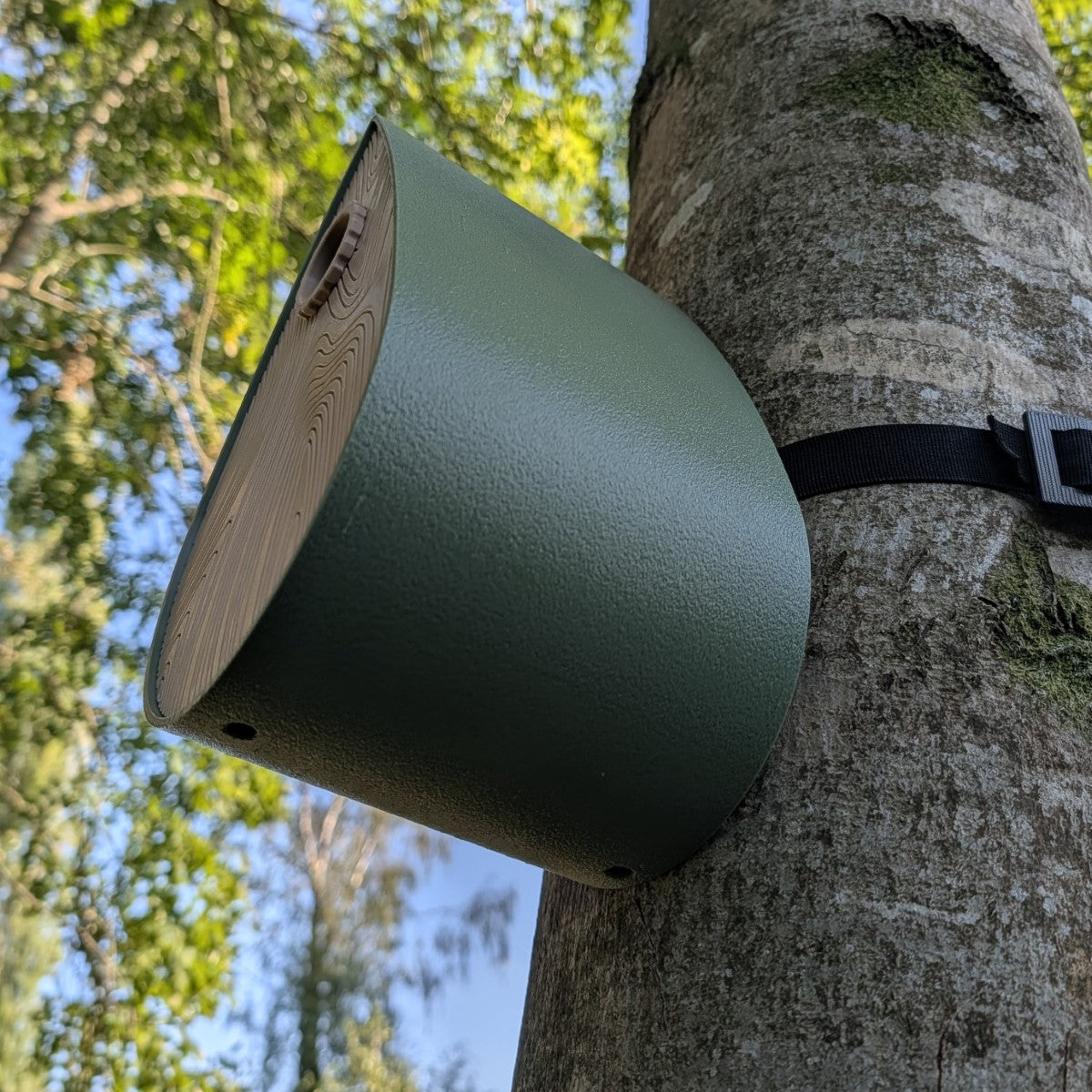 Nichoir à Oiseaux en plastique La Larme avec Sangle - Conforme LPO La Buse Qui File
