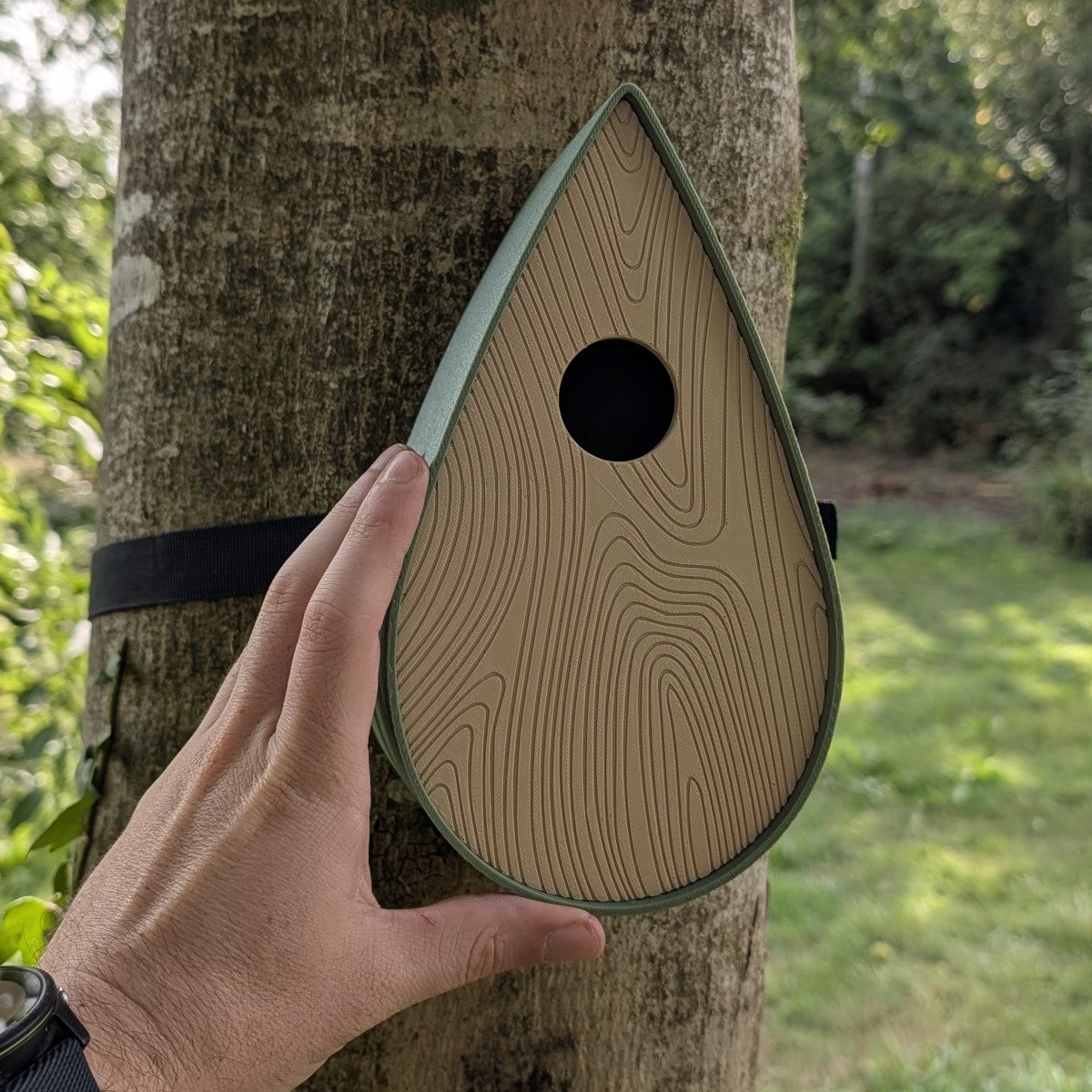 Nichoir à oiseaux fixation à sangle modèle "La Larme"