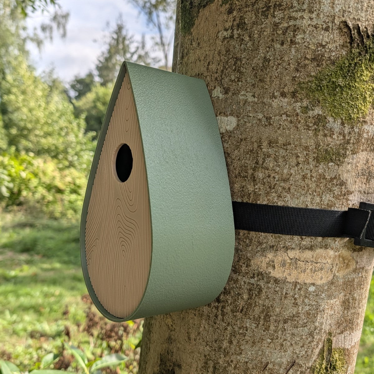 Nichoir à oiseaux fixation à sangle modèle "La Larme"