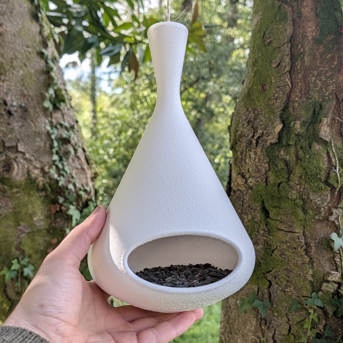 Mangeoire à oiseaux à suspendre design modèle "La Toupie" La Buse Qui File