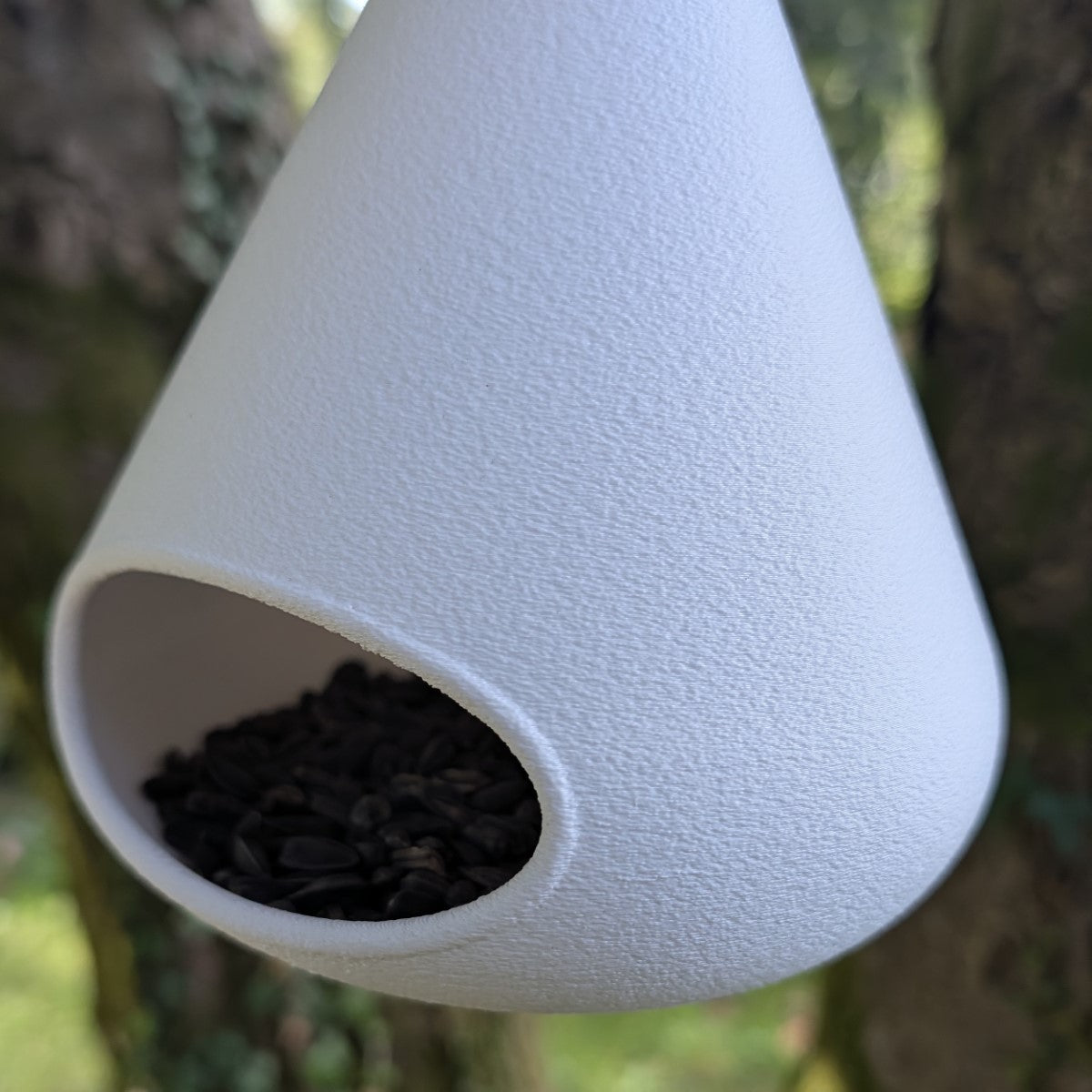 Mangeoire à oiseaux à suspendre design modèle "La Toupie" La Buse Qui File